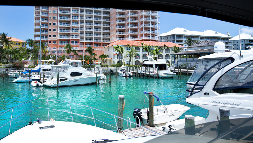 Paradise Harbour Club & Marina Nassau Exterior photo