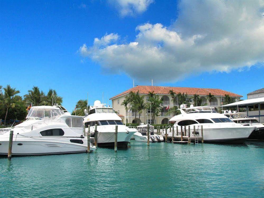 Paradise Harbour Club & Marina Nassau Exterior photo
